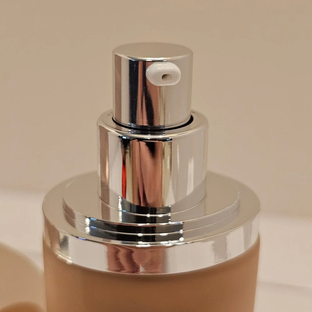 Dior Capture Totale Triple Correcting Serum Foundation SPF 25 Shade 022 1oz NEW